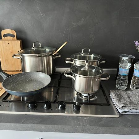 Casa Di Afi, Perfect For 4 - Kitchen - Parking - Netflix Appartement Arona Buitenkant foto