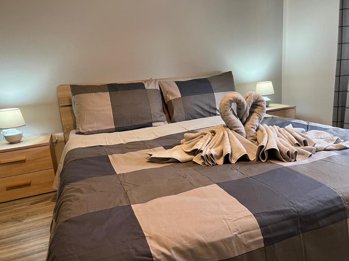 Casa Di Afi, Perfect For 4 - Kitchen - Parking - Netflix Appartement Arona Buitenkant foto