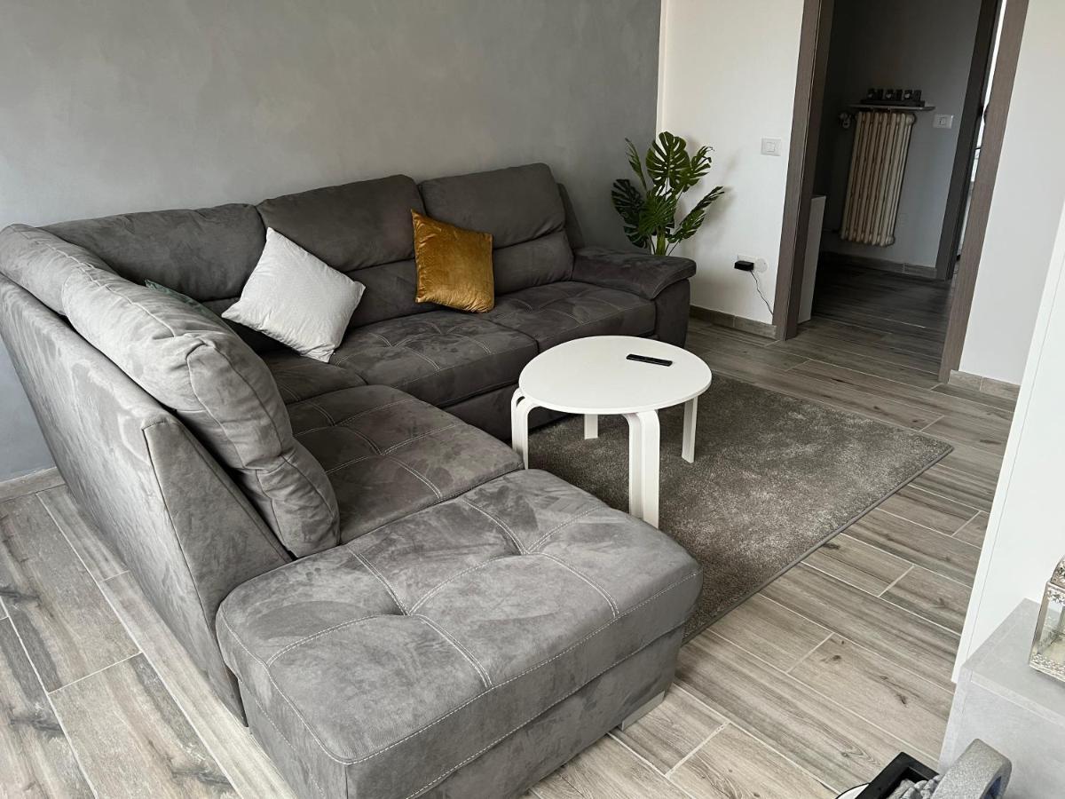 Casa Di Afi, Perfect For 4 - Kitchen - Parking - Netflix Appartement Arona Buitenkant foto
