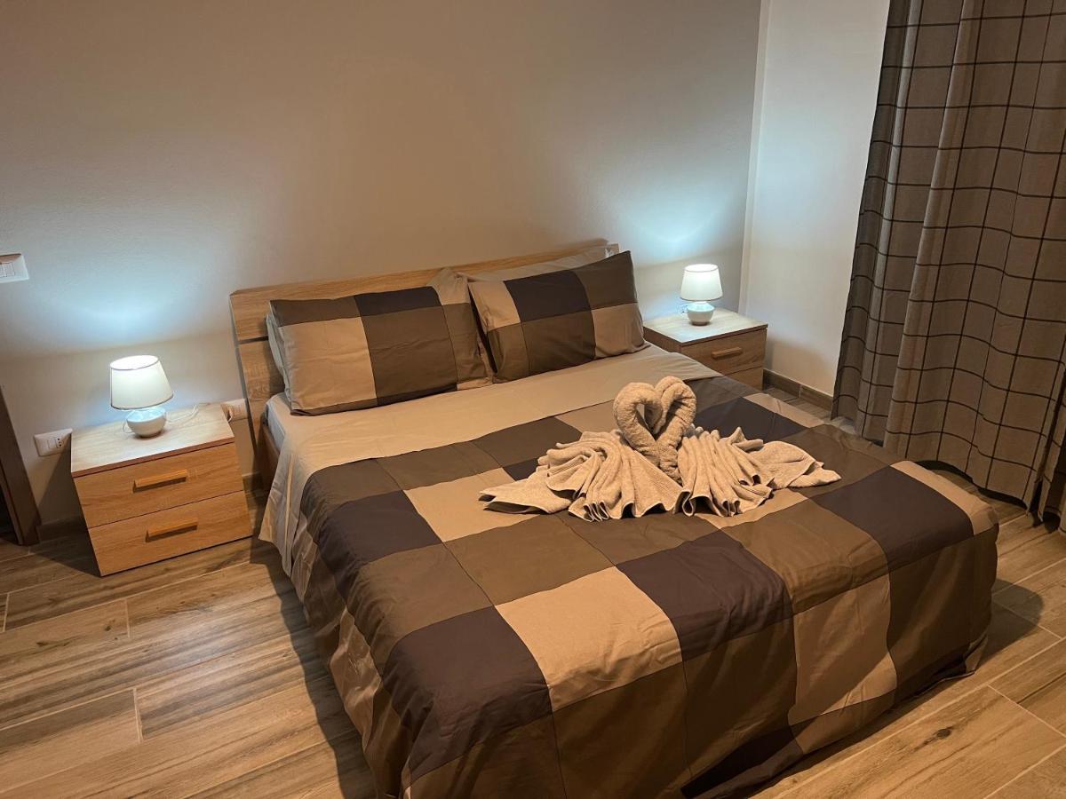 Casa Di Afi, Perfect For 4 - Kitchen - Parking - Netflix Appartement Arona Buitenkant foto
